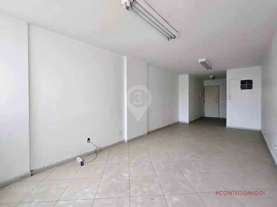 Sala Comercial com 1 Sala e 1 vaga à Venda, 33 m² por R$ 184.900,00