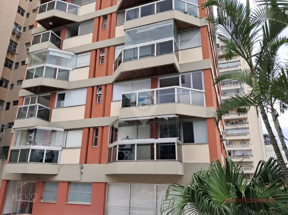 Apartamento com 3 Quartos e 3 vagas à Venda, 256 m² por R$ 2.390.000,00
