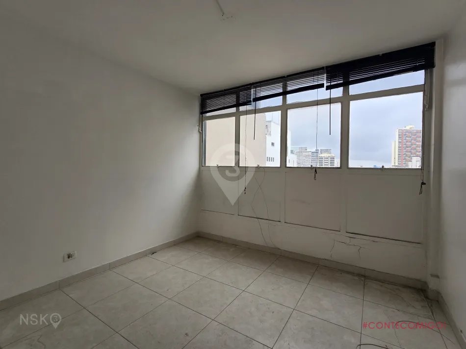 Sala Comercial com 1 Sala e 1 vaga à Venda, 33 m² por R$ 185.000,00