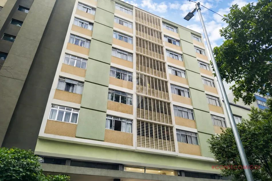Apartamento com 1 Quarto e 1 vaga à Venda, 47 m² por R$ 318.100,00