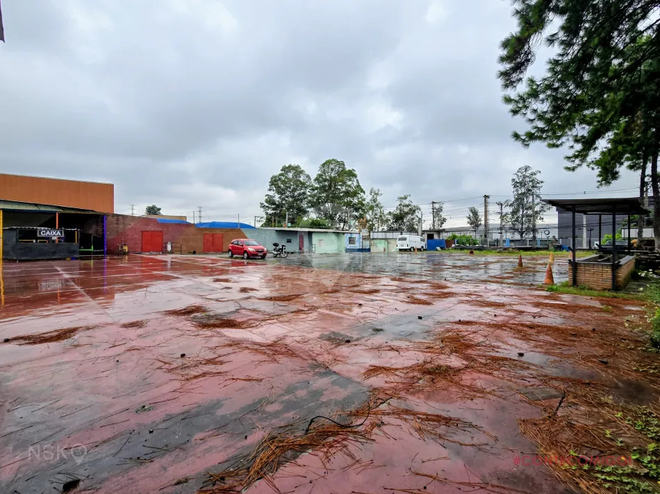 Terreno e 50 vagas para Locação, 300 m² por R$ 50.000,00