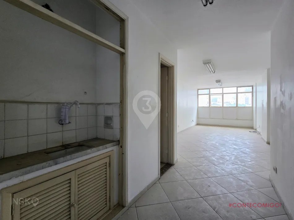 Sala Comercial com 1 Sala e 1 vaga à Venda, 33 m² por R$ 180.000,00