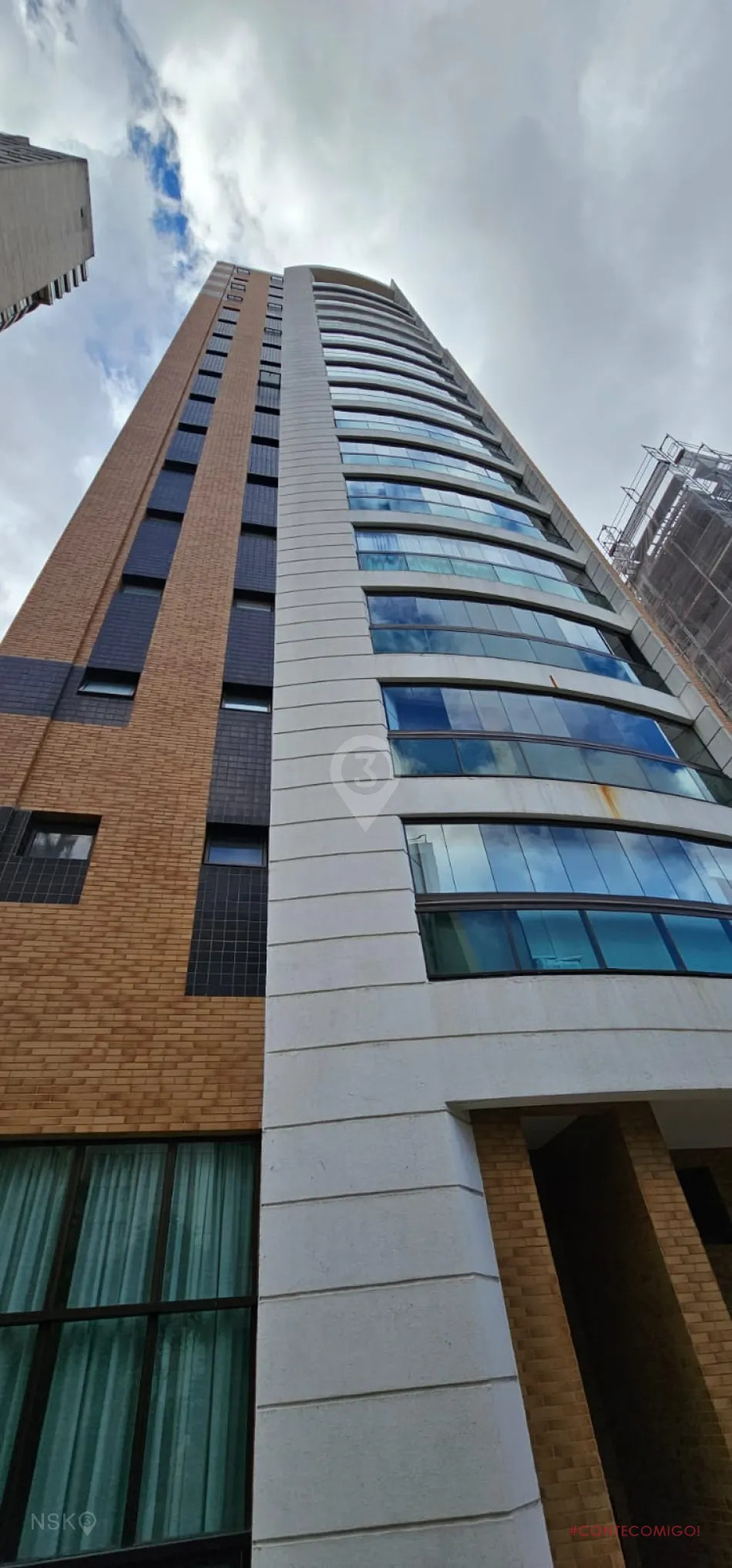 Apartamento com 4 Quartos e 4 vagas à Venda, 270 m² por R$ 28.500,00