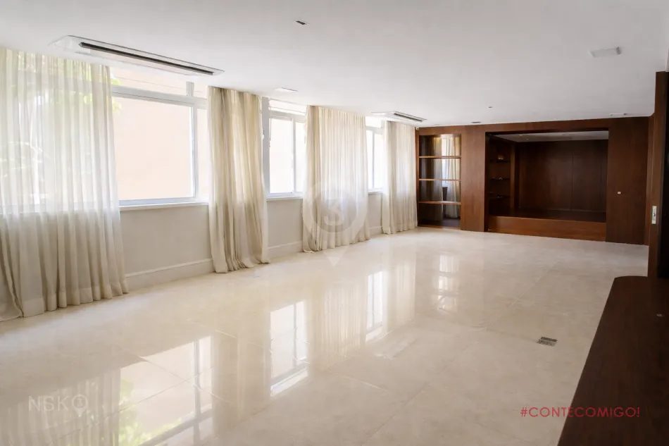 Apartamento com 2 Quartos e 1 vaga à Venda, 158 m² por R$ 3.100.000,00