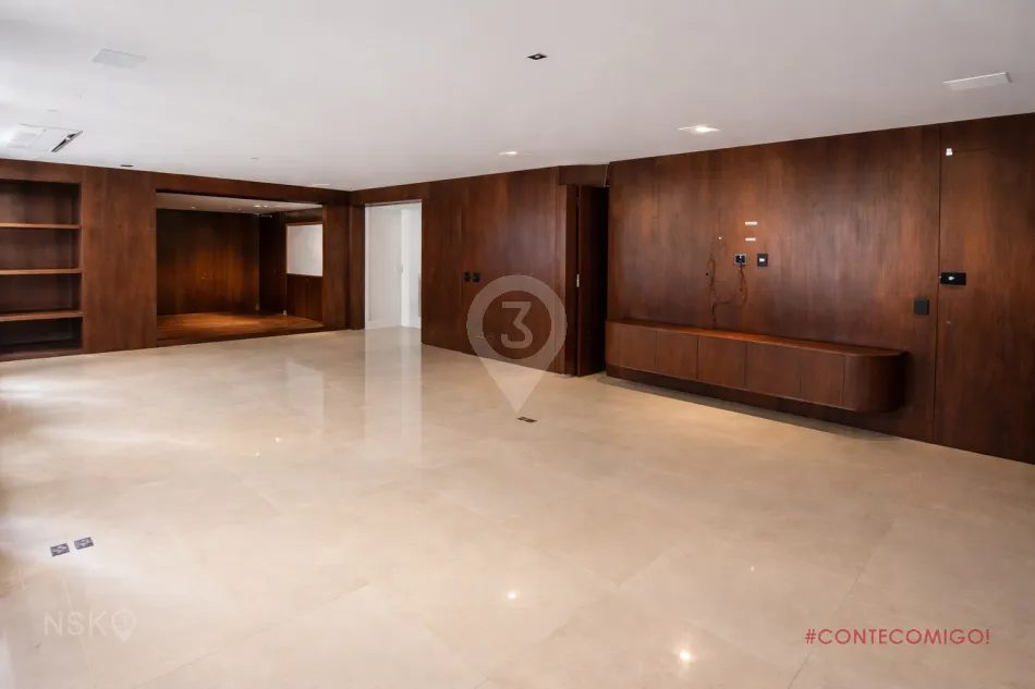 Apartamento com 2 Quartos e 1 vaga à Venda, 158 m² por R$ 3.100.000,00