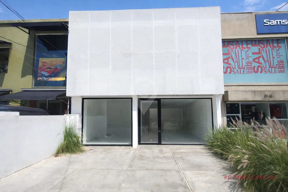 Prédio com 2 Salas e 4 vagas à Venda, 200 m² por R$ 4.000.000,00