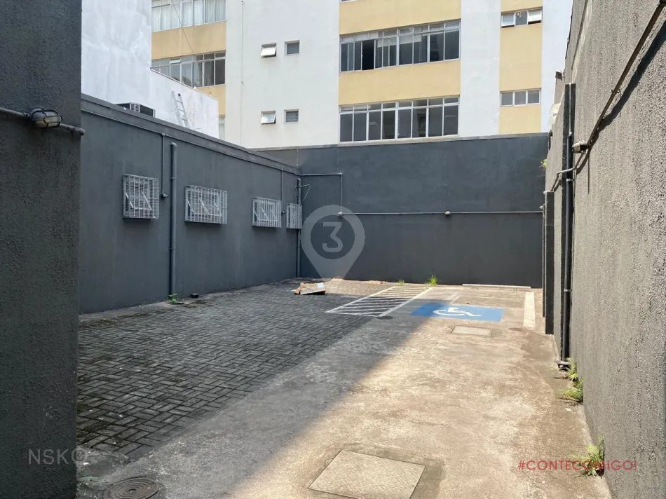 Loja com 4 Salas e 8 vagas à Venda, 490 m² por R$ 52.900,00