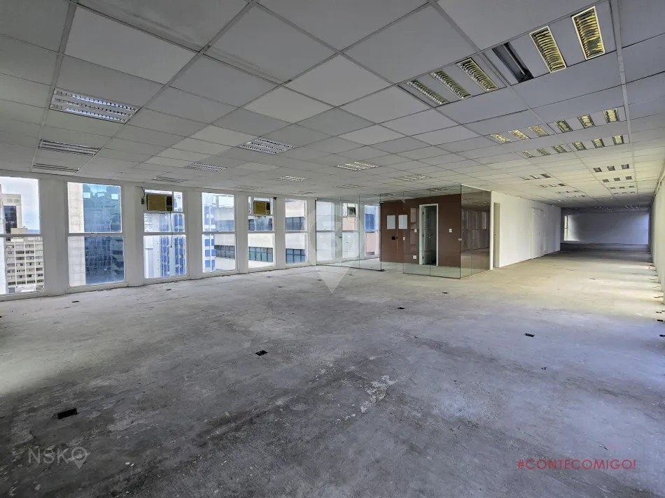 Sala Comercial com 2 Salas e 1 vaga à Venda, 135 m² por R$ 745.000,00