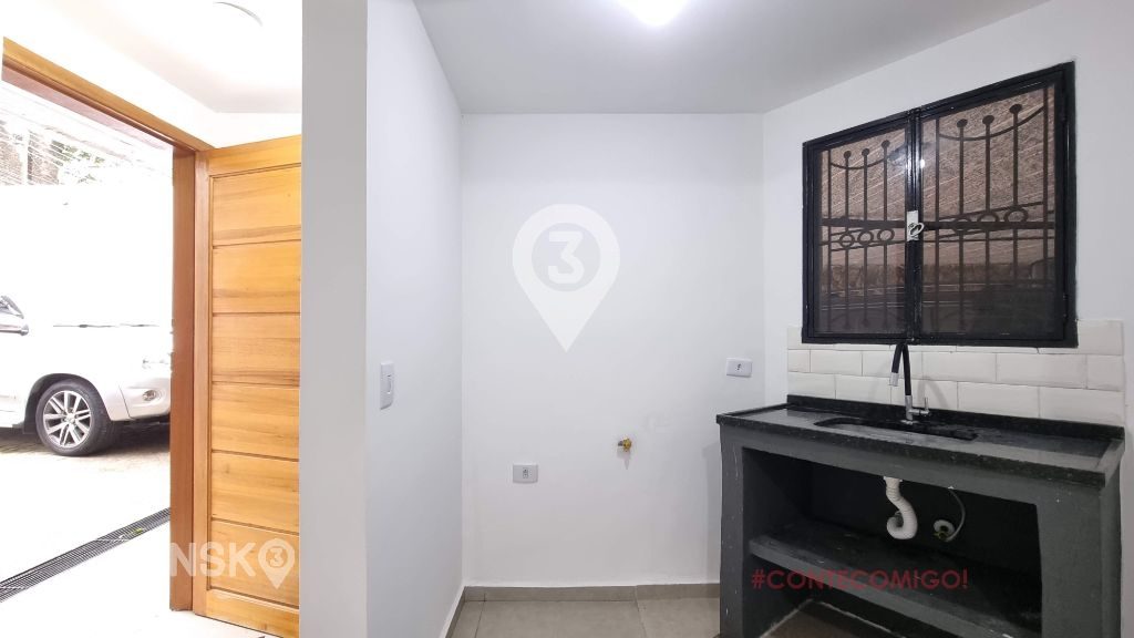 Casa em Condomínio para alugar 50m²  - 2 Quartos - Quintal - Vaga Demarcada - Cod 45157