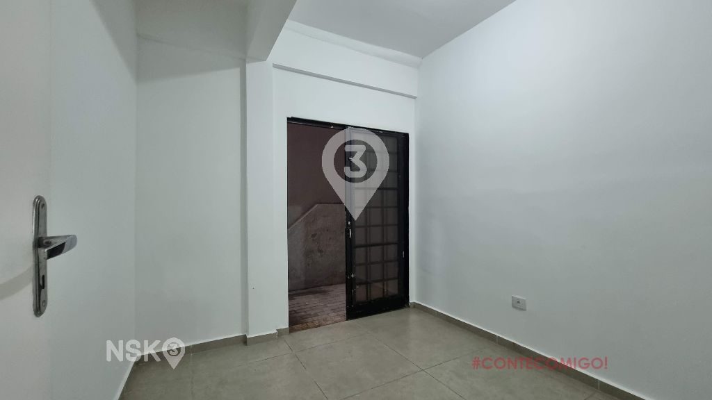 Casa em Condomínio para alugar 50m²  - 2 Quartos - Quintal - Vaga Demarcada - Cod 45157