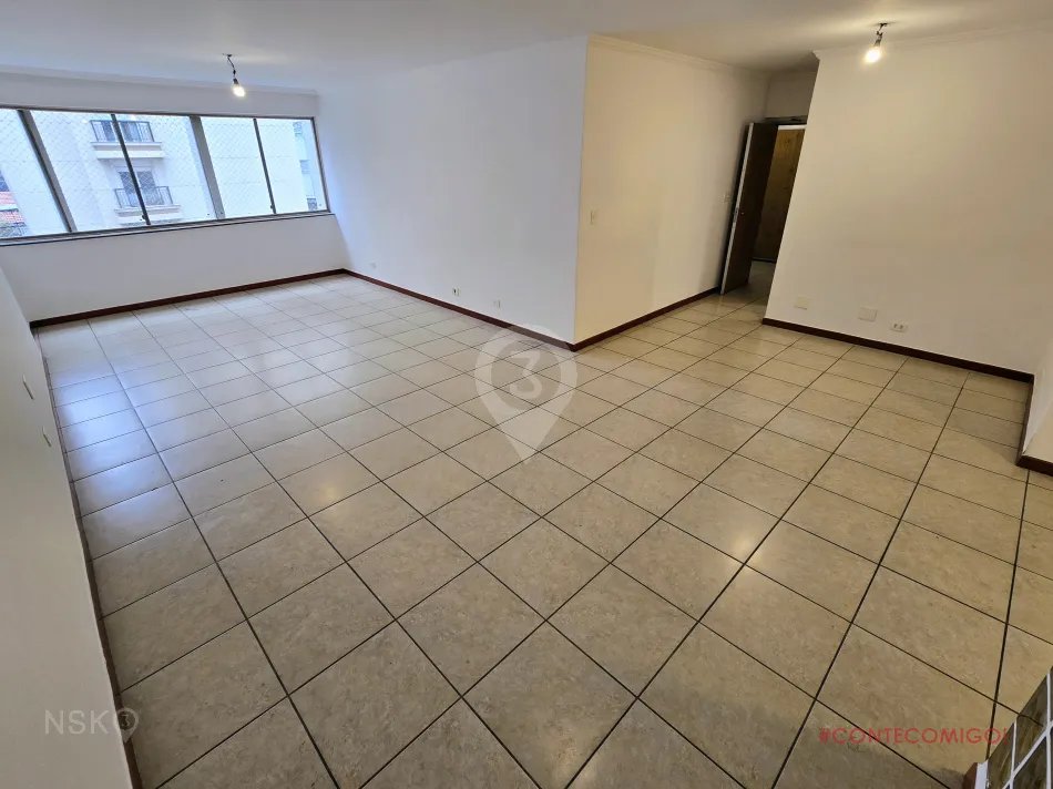 Apartamento com 3 Quartos e 2 vagas à Venda, 156 m² por R$ 2.750.000,00